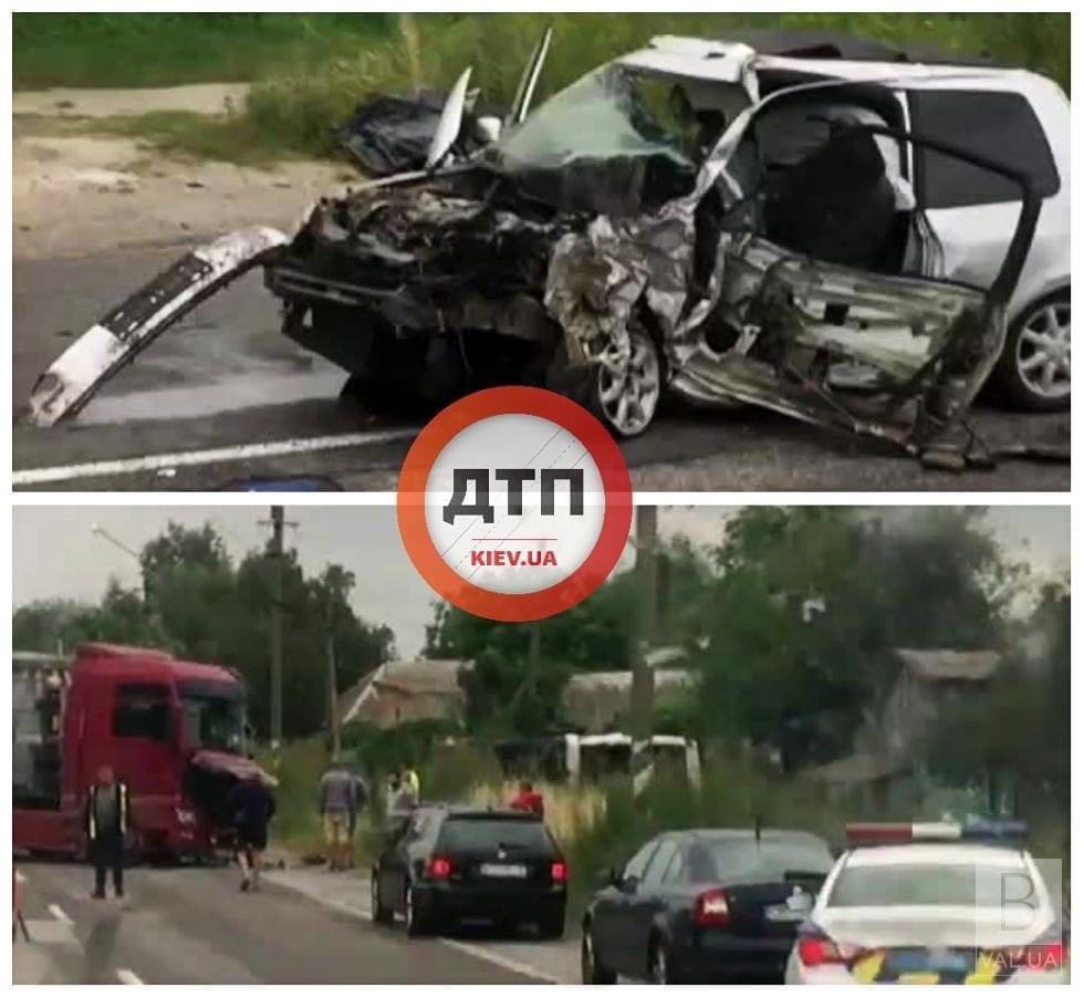 Тройное ДТП на киевской трассе: один человек погиб, 9 травмированы. ФОТО