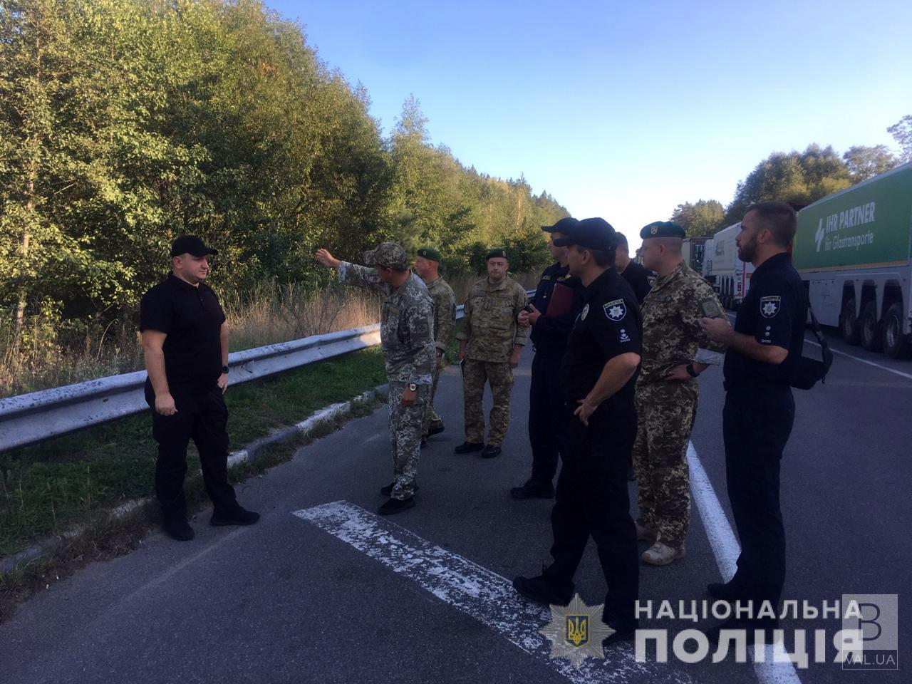 На Чернігівщині правоохоронці розробили алгоритм дій на випадок загострення ситуації на кордоні з Білоруссю. ФОТО