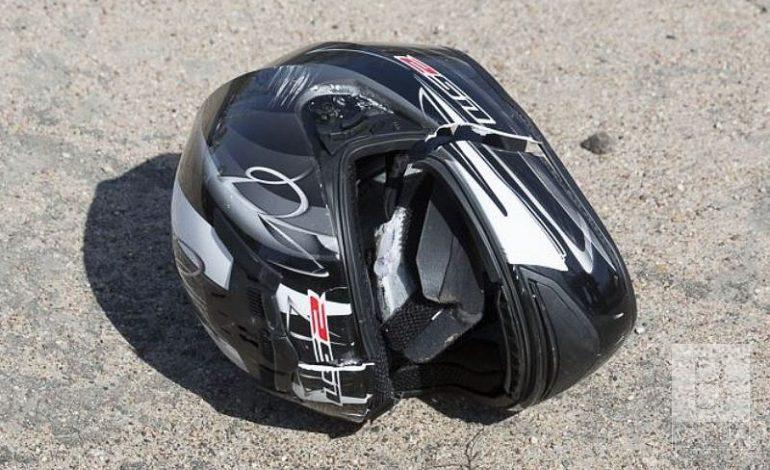 Врізався в стовп: у ДТП на Чернігівщині постраждав мотоцикліст