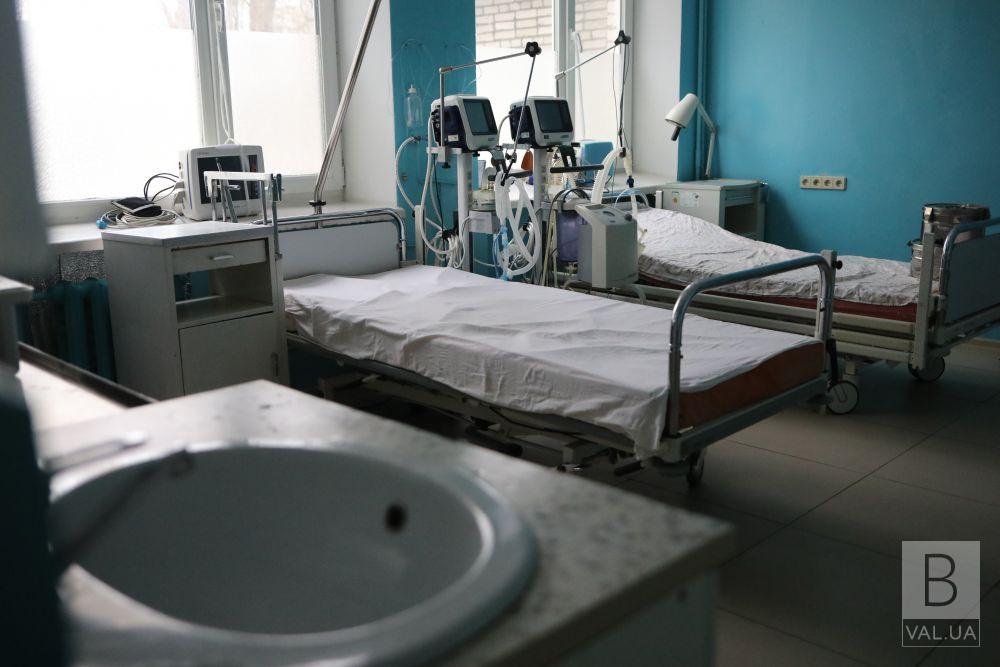 На Чернігівщині нові ліжкомісця для хворих на COVID-19 можуть відкрити у колонії та на стадіонах