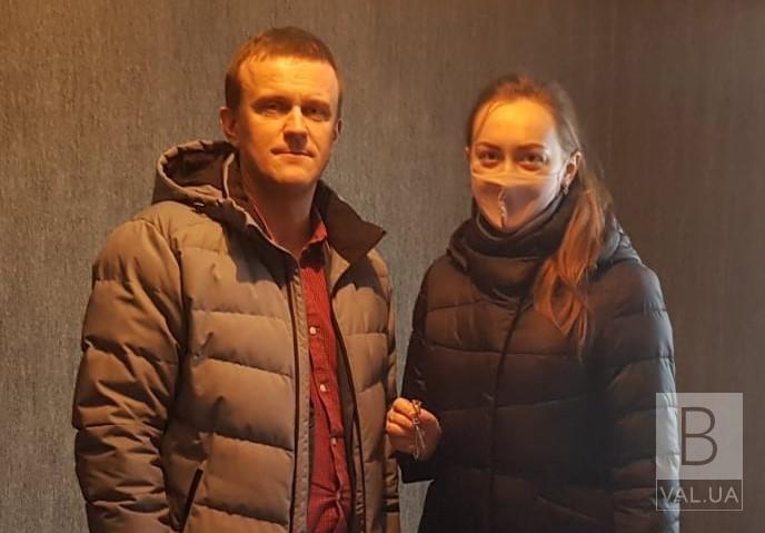 Подарунок під ялинку: на Чернігівщині молода лікарка отримала квартиру. ФОТО