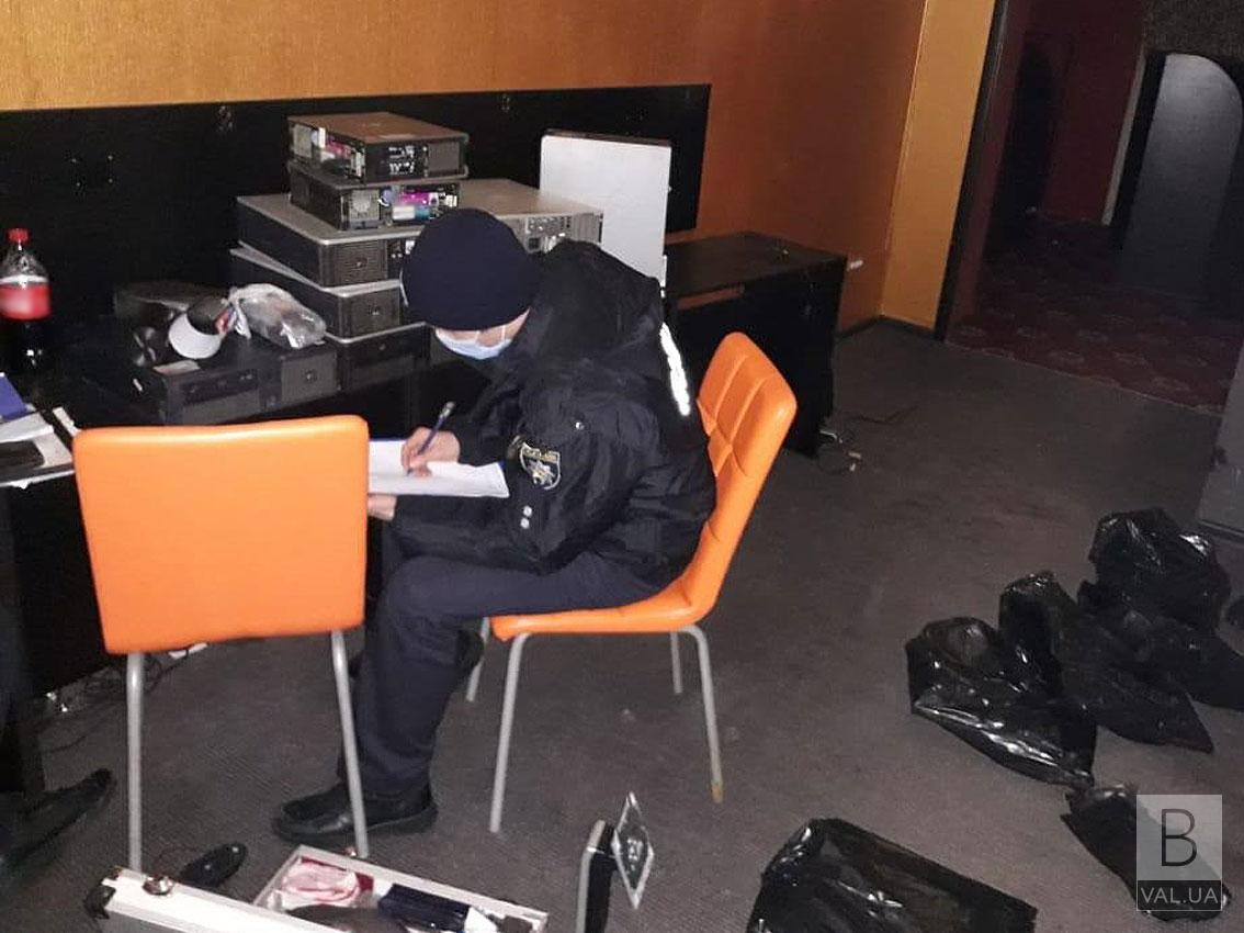 Поліцейські викрили підпільний гральний заклад в спальному мікрорайоні Чернігова