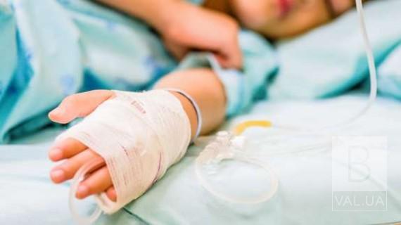 «Виховання»: на Чернігівщині до лікарні потрапив п’ятирічний хлопчик зі слідами побоїв