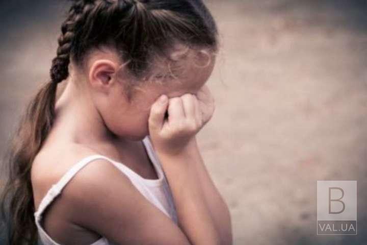 3 роки ґвалтував – 15 відсидить: на Чернігівщині оголосили вирок педофілу