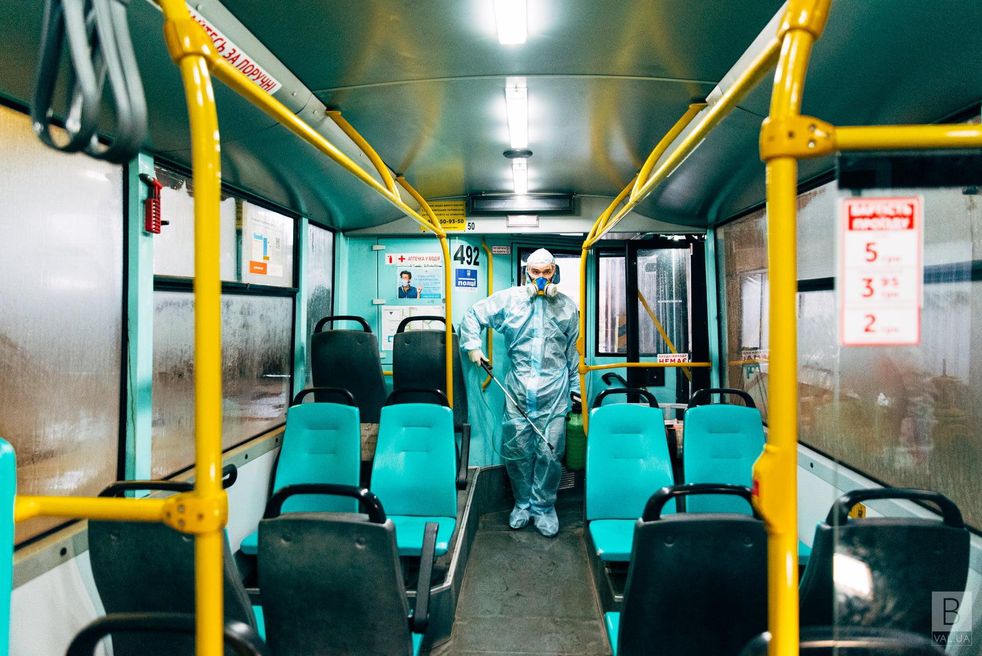 На захист пасажирів, водіїв і кондукторів тролейбусів Чернігів витрачає до 30 тисяч. Щомісяця