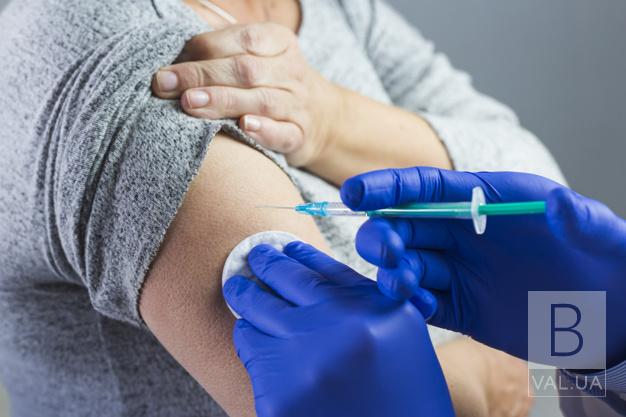 За добу на Чернігівщині 310 людей вакцинували проти коронавірусу