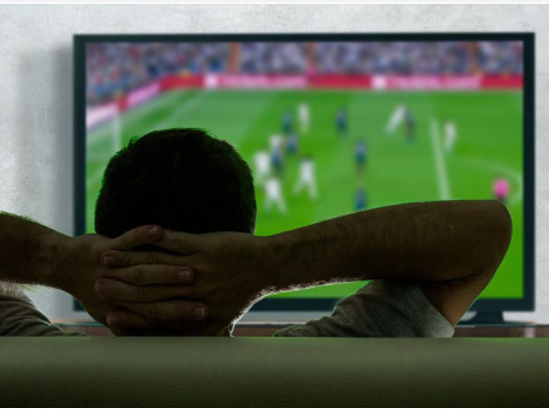 Футбол онлайн: смотреть в интернете или по ТВ