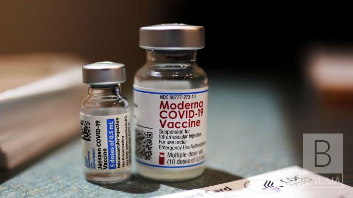 На Чернігівщину надійшло 34 800 доз вакцини Moderna із 65 тисяч запланованих
