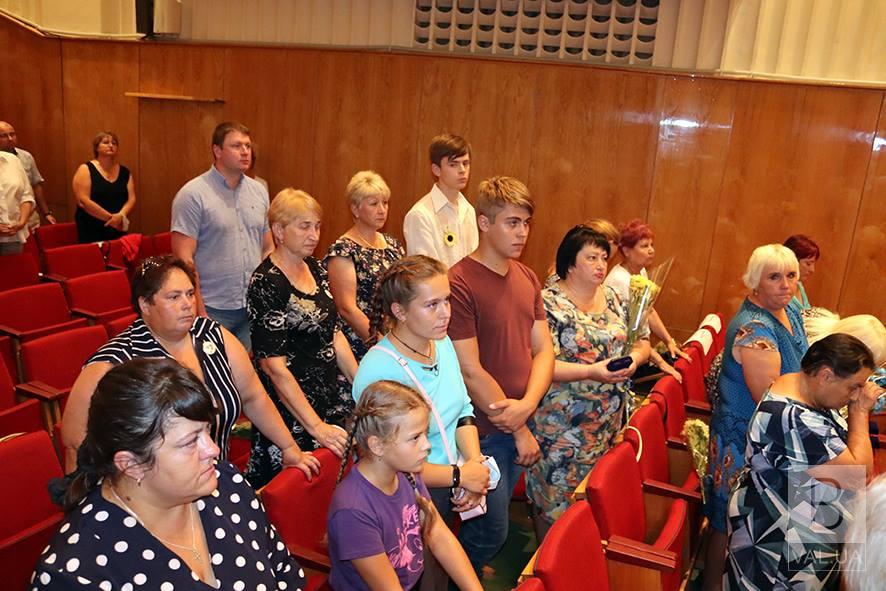 Допомогти родинам загиблих воїнів Чернігівщини попросили у депутатів облради ВІДЕО