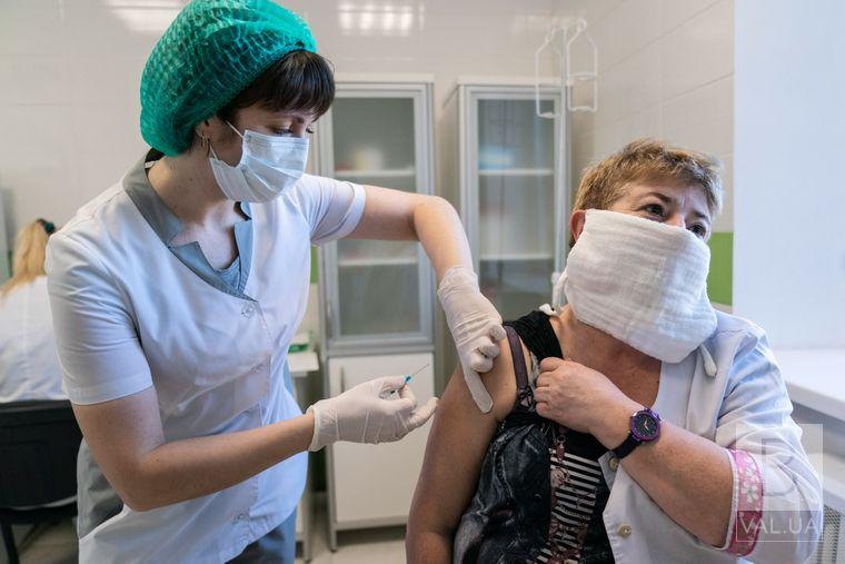 В Чернігівській області за добу вакцинували 1 479 людей