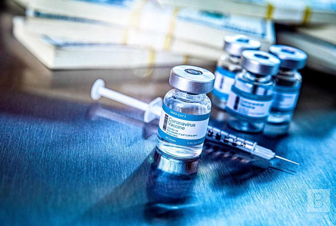 У чернігівських центрах щеплень змінюють вакцини проти COVID-19