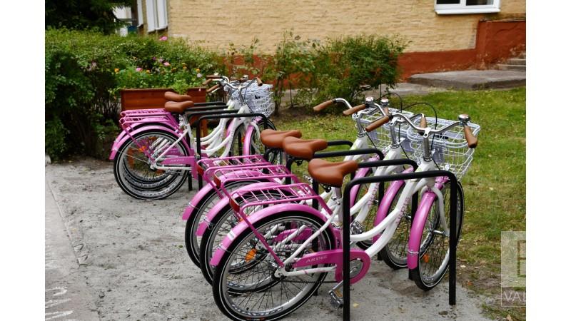У Ніжині соціальним працівникам подарували 65 велосипедів. ФОТО