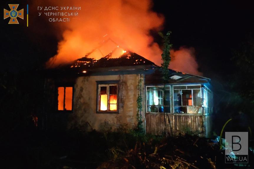 На Чернігівщині горіли два житлові будинки