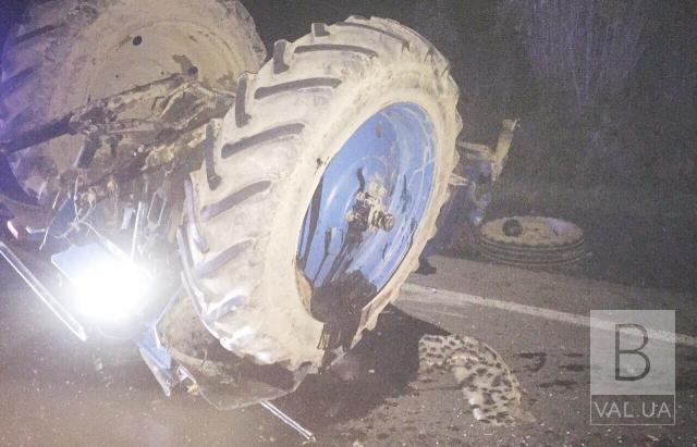 В Борзнянській громаді перекинувся трактор: загинула людина