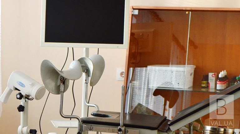 У Корюківській лікарні придбали сучасний кольпоскоп з відеосистемою 