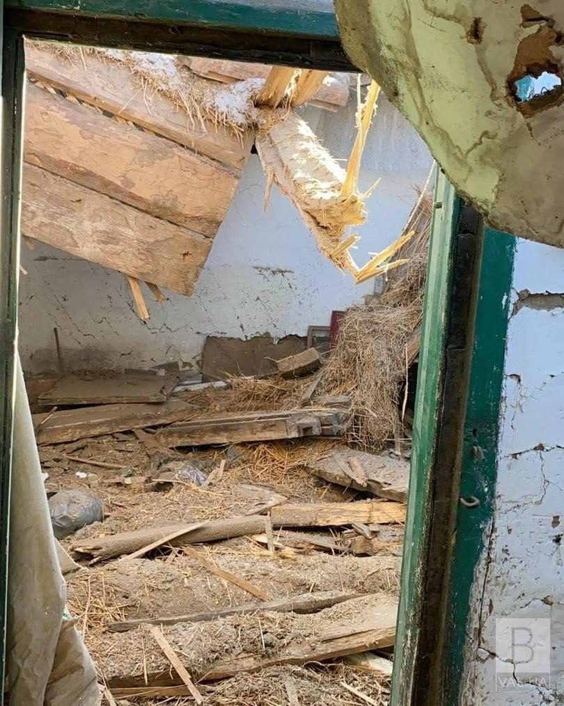 Росіяни гатили по прикордонному селу на Чернігівщині: є руйнування. ФОТО