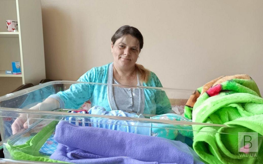 Жителька Чернігівщини народила дитину вагою майже 5 кілограмів 