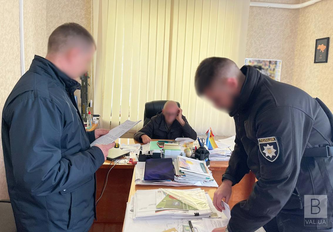 Привласнив понад мільйон гривень на ремонті школи: на Чернігівщині повідомили про підозру голові сільради