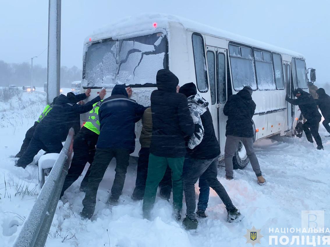 На Чернігівщині працюють штаби для ліквідації наслідків негоди