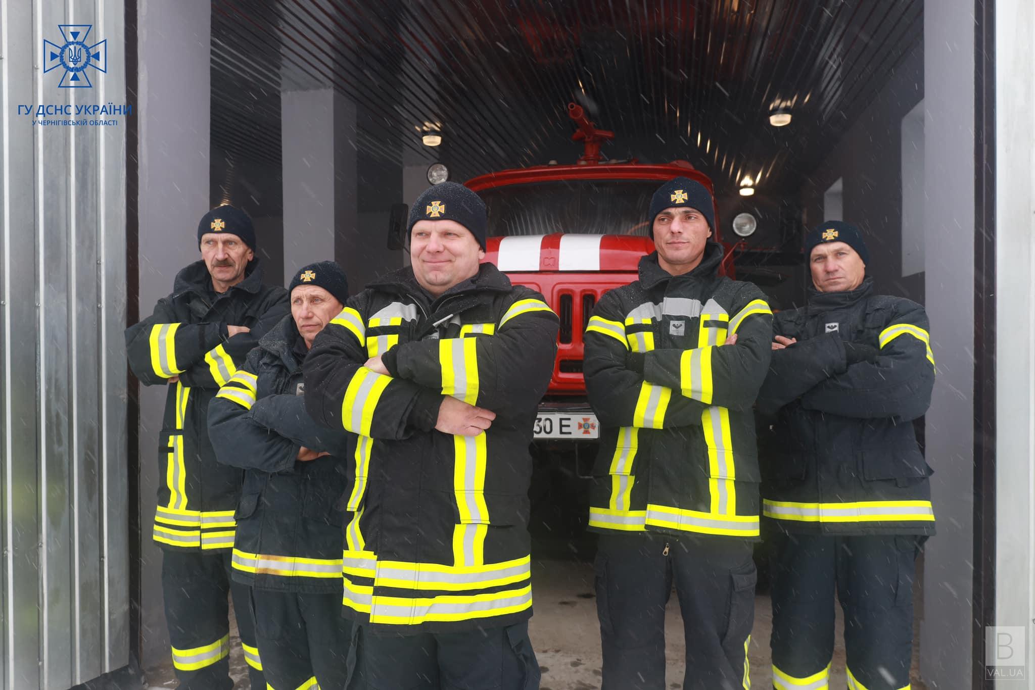 У селі на Чернігівщині розпочала працювати місцева пожежна команда. ФОТО