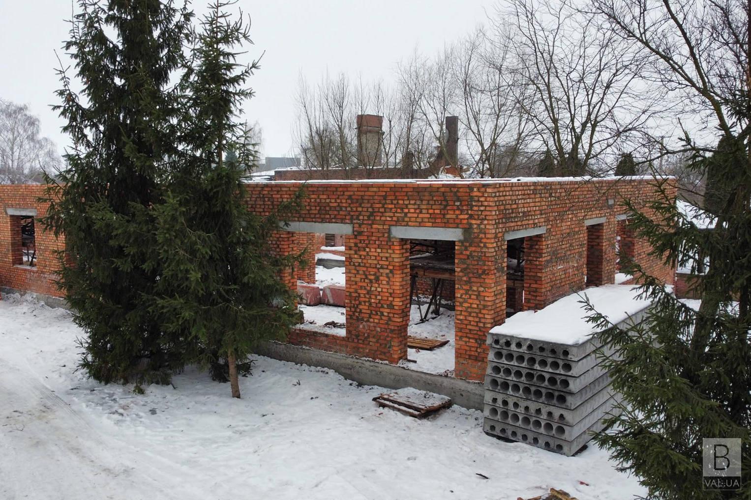 У новому харчоблоці Іванівського ліцею будівельники вже звели стіни