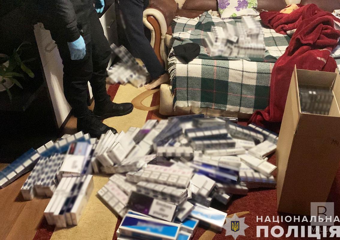 На Чернігівщині у чоловіка вилучили понад 3000 пачок цигарок з ознаками підробки на 200 тисяч грн