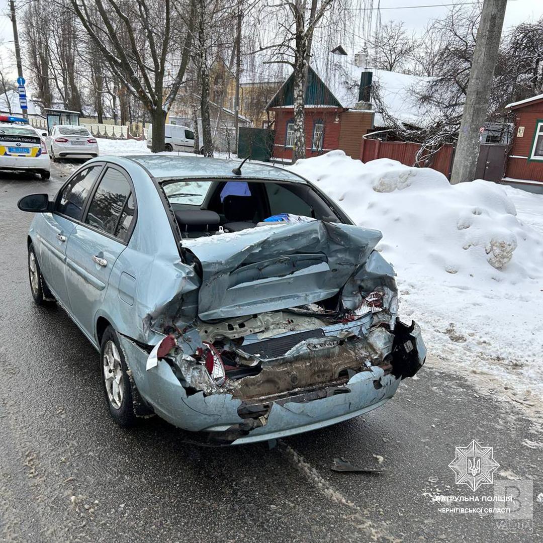 У Чернігові на вихідних сталися дві ДТП: двоє з учасників були з ознаками сп’яніння