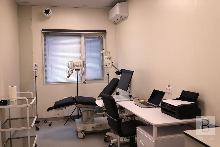  Повністю автономна та з сучасним обладнанням: у Чернігові відкрили модульну лікарню. ФОТО