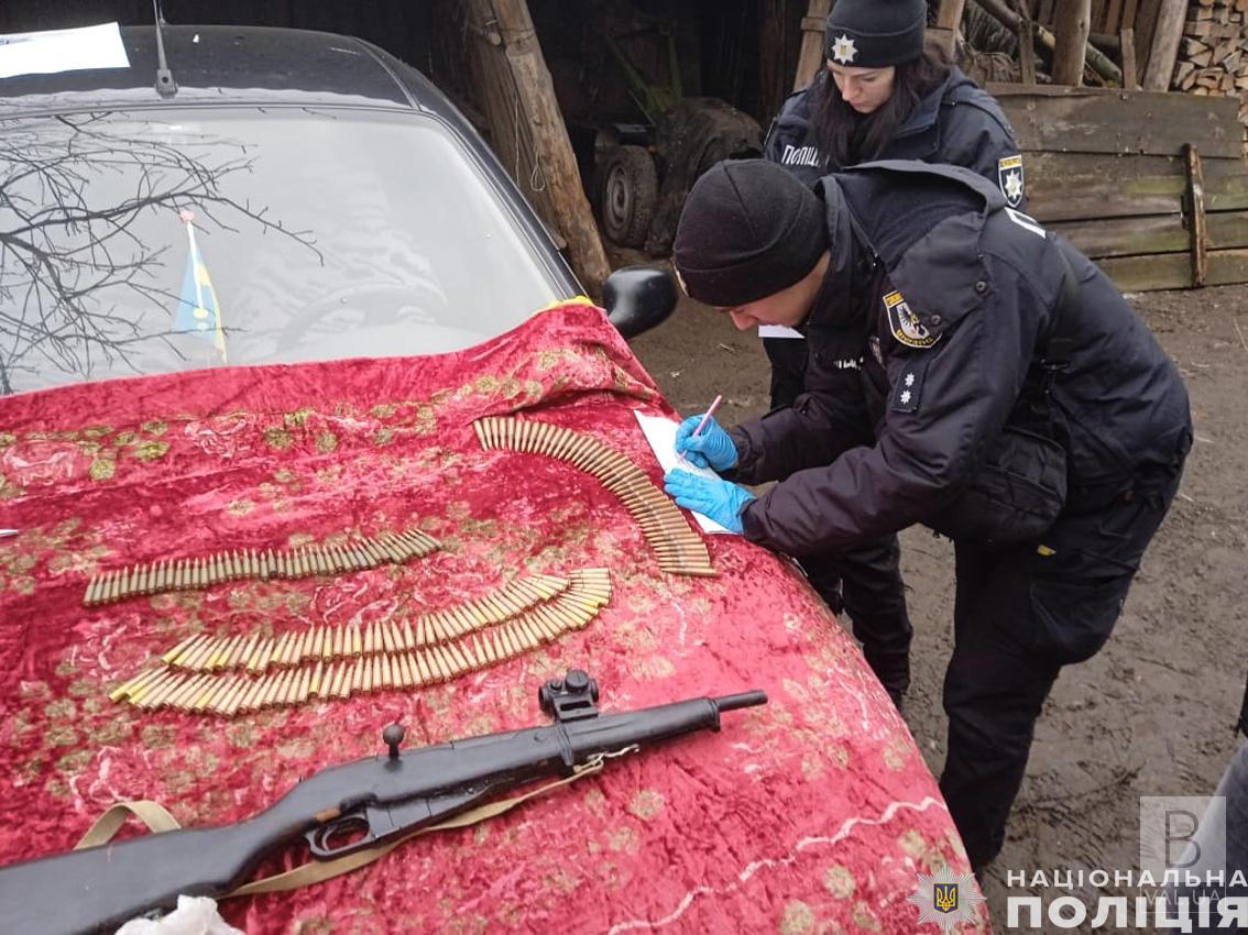 У жителя прикордонної громади на Чернігівщині вилучили обріз гвинтівки та набої