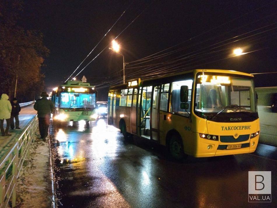 У Чернігові через ремонт вносяться зміни в автобусні маршрути №25, 25А та 27: схема об’їзду