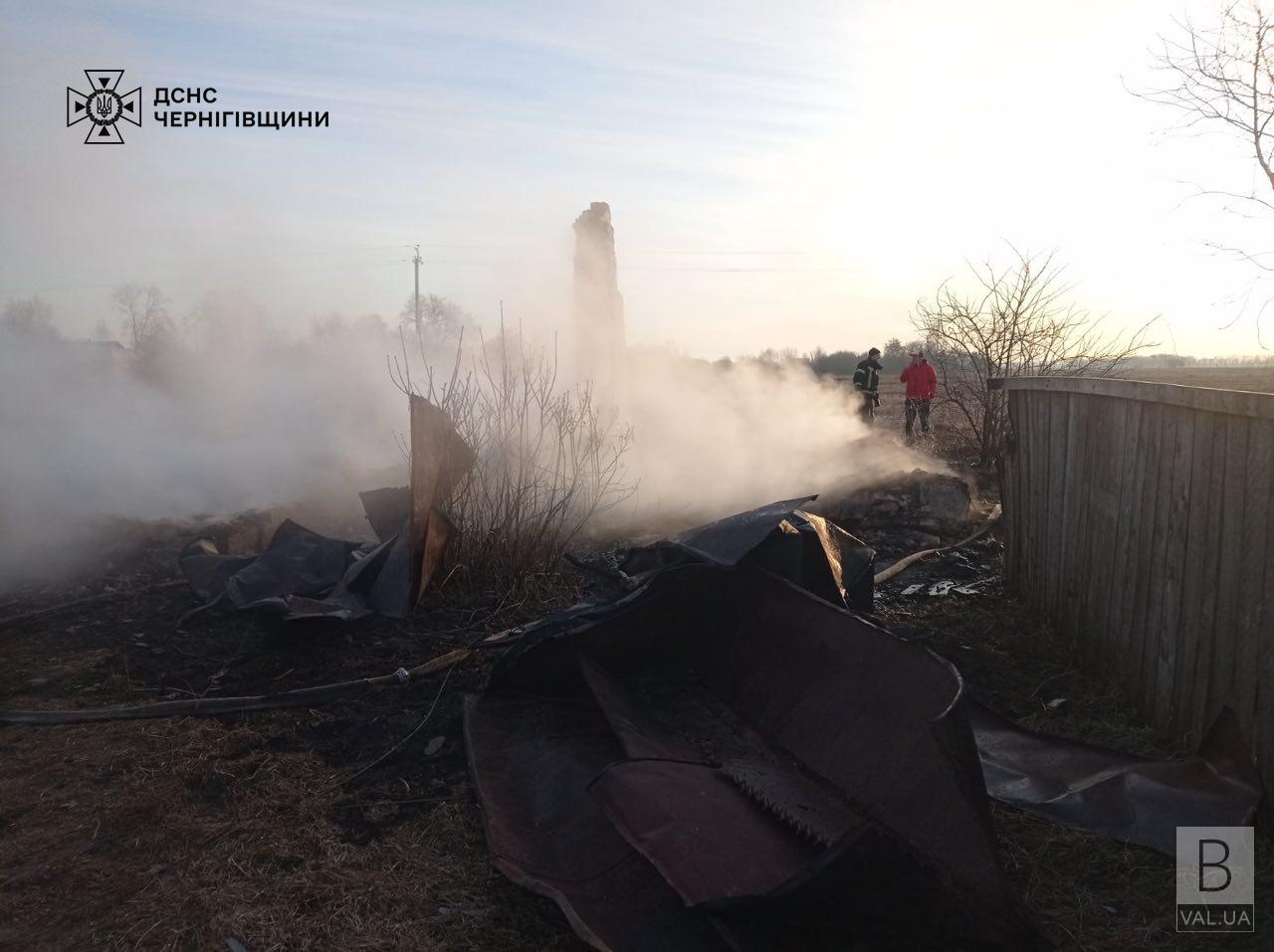 Спроба самоспалення та смерть: на Чернігівщині за добу сталися дві пожежі