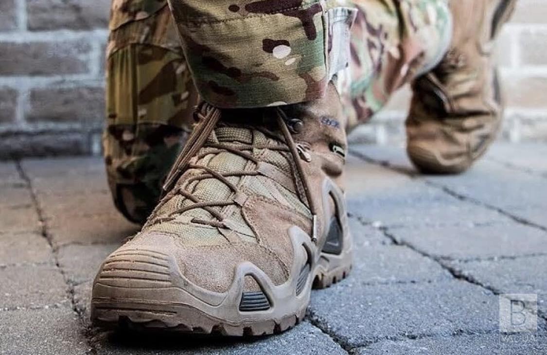 Безпека та комфорт: як правильно вибрати військове взуття?