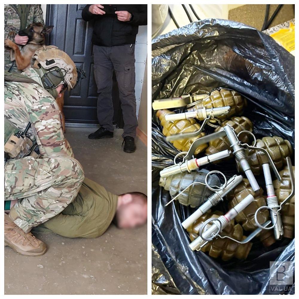 На Прилуччині затримали чоловіків, які зберігали 4 кг вибухівки, майже 500 набоїв, десятки гранат та міни. ФОТО