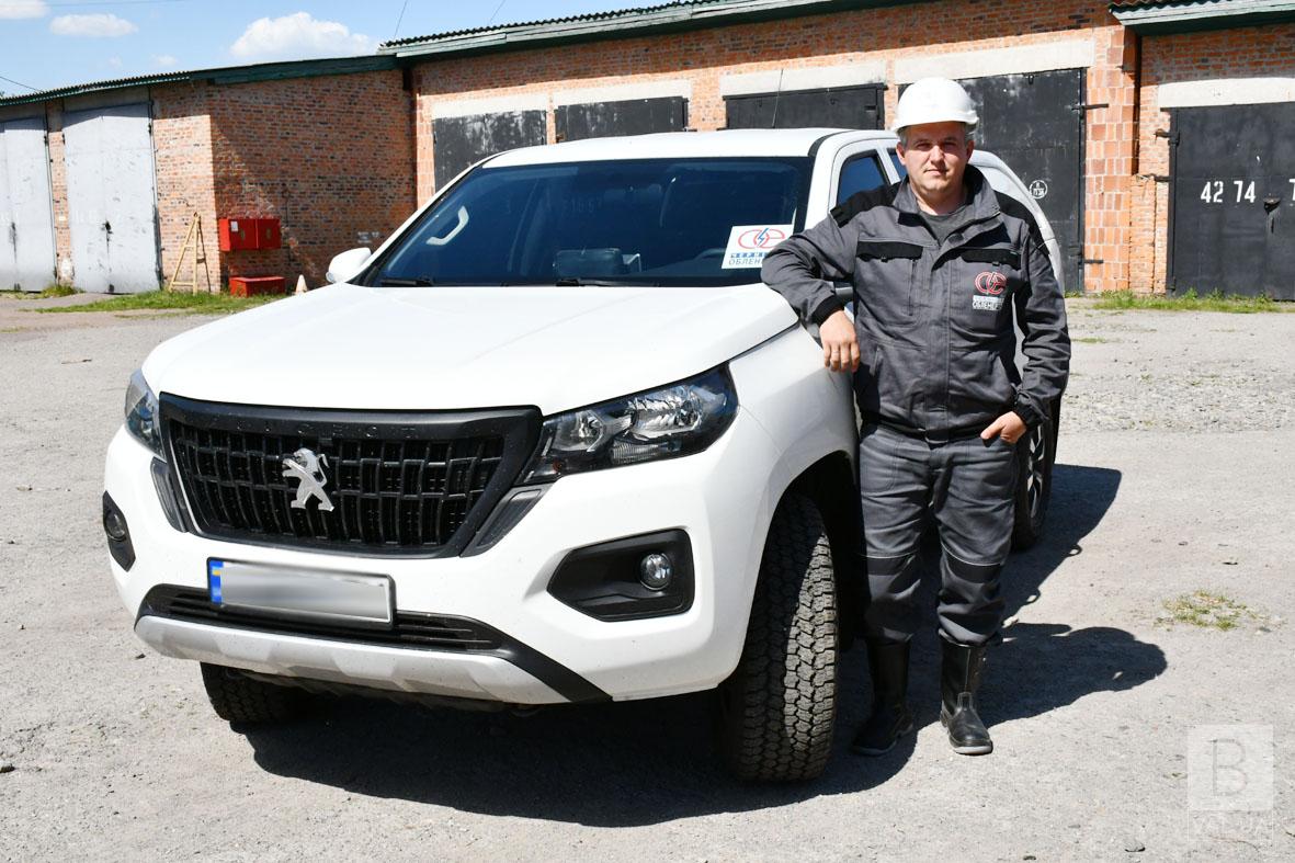 Енергетик Максим Чередниченко,чия автівка підірвалася на міні в прикордонні Чернігівщини, повернувся на роботу