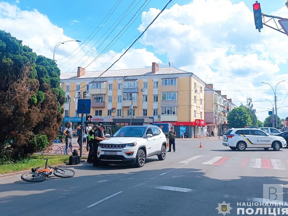 У Прилуках 13-річний велосипедист потрапив під колеса позашляховика: хлопчик у лікарні