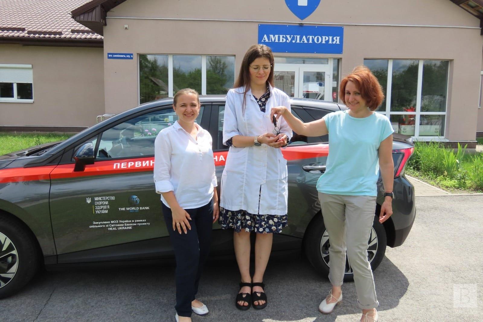 Нові автівки отримали Іванівська амбулаторія й Деснянський центр первинної медико-санітарної допомоги