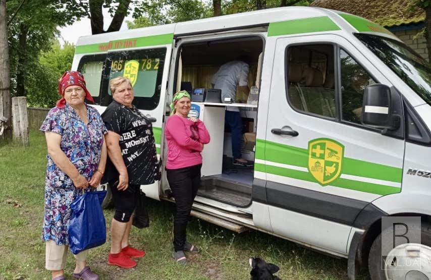 Громадами Корюківщини їздить мобільна аптека