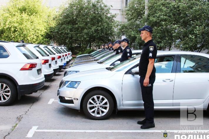 Поліція Чернігівщини отримала 16 службових автомобілів від правоохоронців Естонії