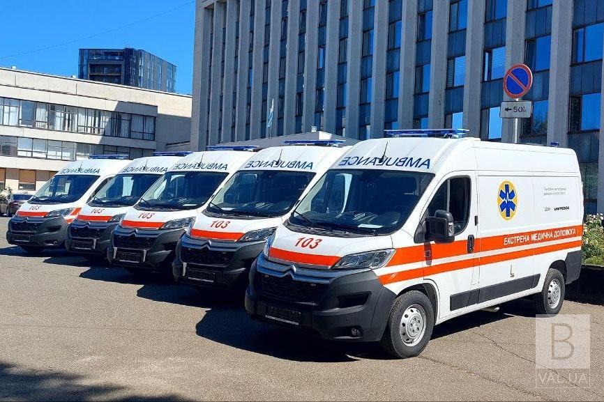 Медичний автопарк Чернігівщини поповнився п’ятьма спецавтівками. ФОТО