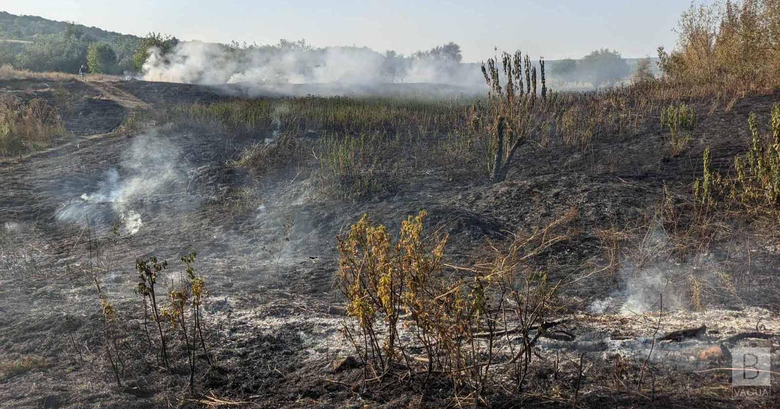  Через обстріли загорілося 15 будинків у селі прикордонної Семенівської громади 