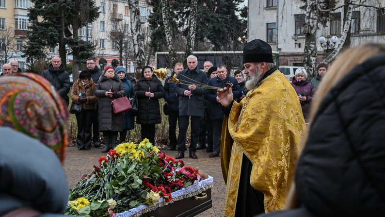 У Чернігові попрощалися з доцентом Олексієм Гальонкою, який загинув внаслідок потрійного ракетного удару