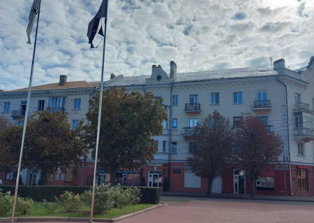 Ракетний удар по центру Чернігова 19 серпня: як триває відновлення будинків та скільки грошей на це виділили. ФОТО