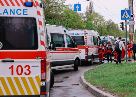 Ракетний удар по Чернігові: 17 загиблих, 78 людей звернулись до лікарень, з них – понад 40 госпіталізовано