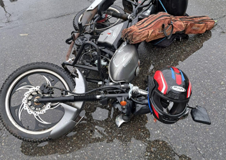 У Чернігові водійка на легковику збила мотоцикліста