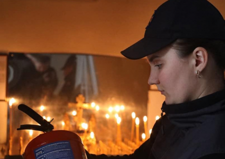  Безпечний Великдень: на Чернігівщині рятувальники перевіряють дотримання пожежної безпеки в храмах 