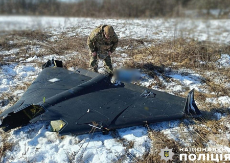 На Чернігівщині вибухотехніки знешкодили бойову частину збитого російського безпілотника, яка не здетонувала